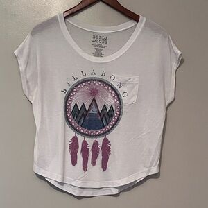 Billabong White Graphic Tee | Small | Dreamcatcher & Mountain Design | Cap Sleev